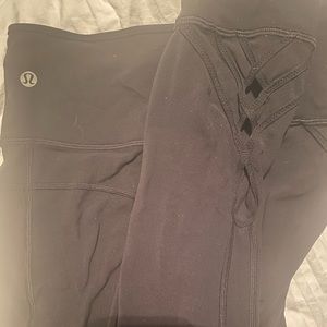 Lulu lemon size 8